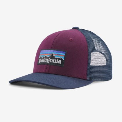 Czapka z daszkiem P-6 Logo Trucker Hat Patagonia - Night Plum